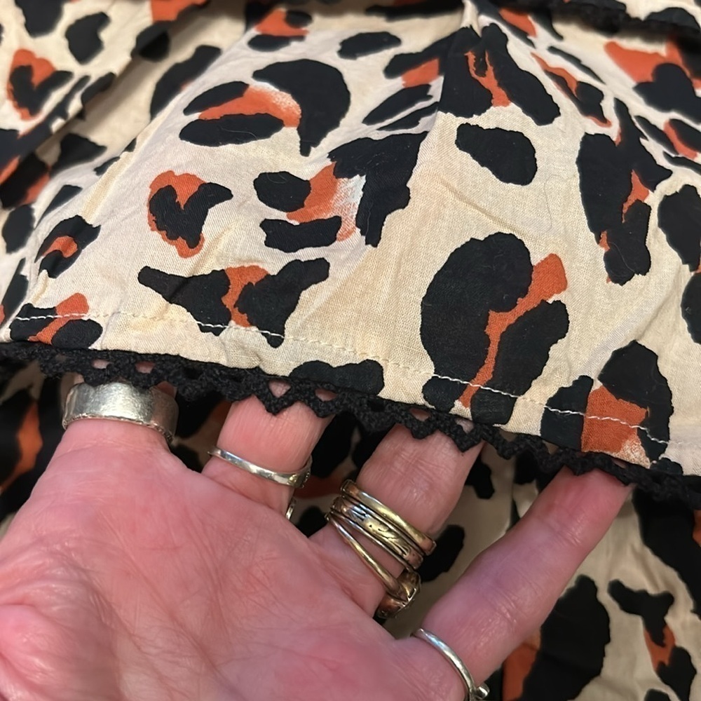 Urban Outfitters 🐆 Romper - Picture 6 of 14